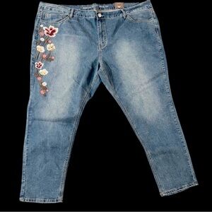 NWT Denim Skinny Jeans BOHO Embroidered Floral Cottagecore Plus Size 30 A